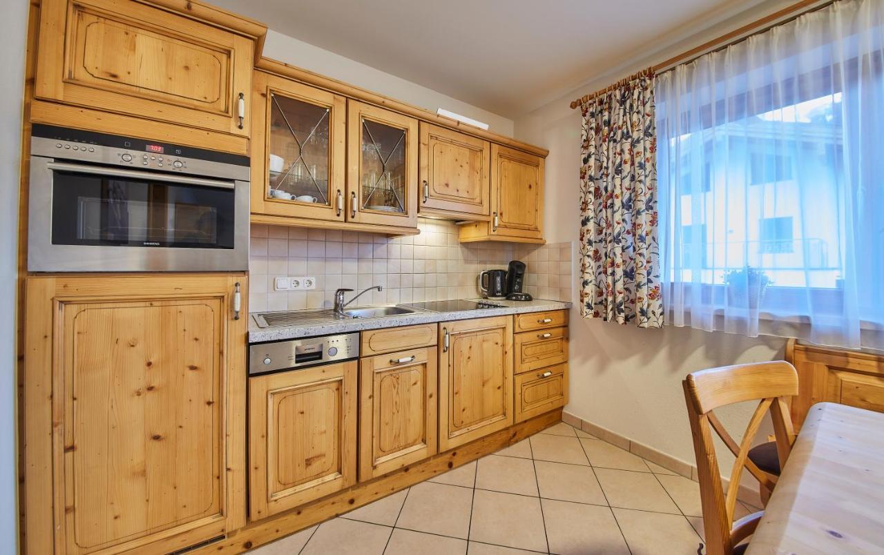 Appartements Hollandia Saalbach-Hinterglemm Exteriör bild