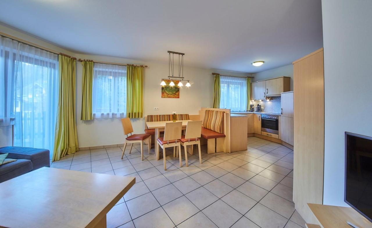 Appartements Hollandia Saalbach-Hinterglemm Exteriör bild