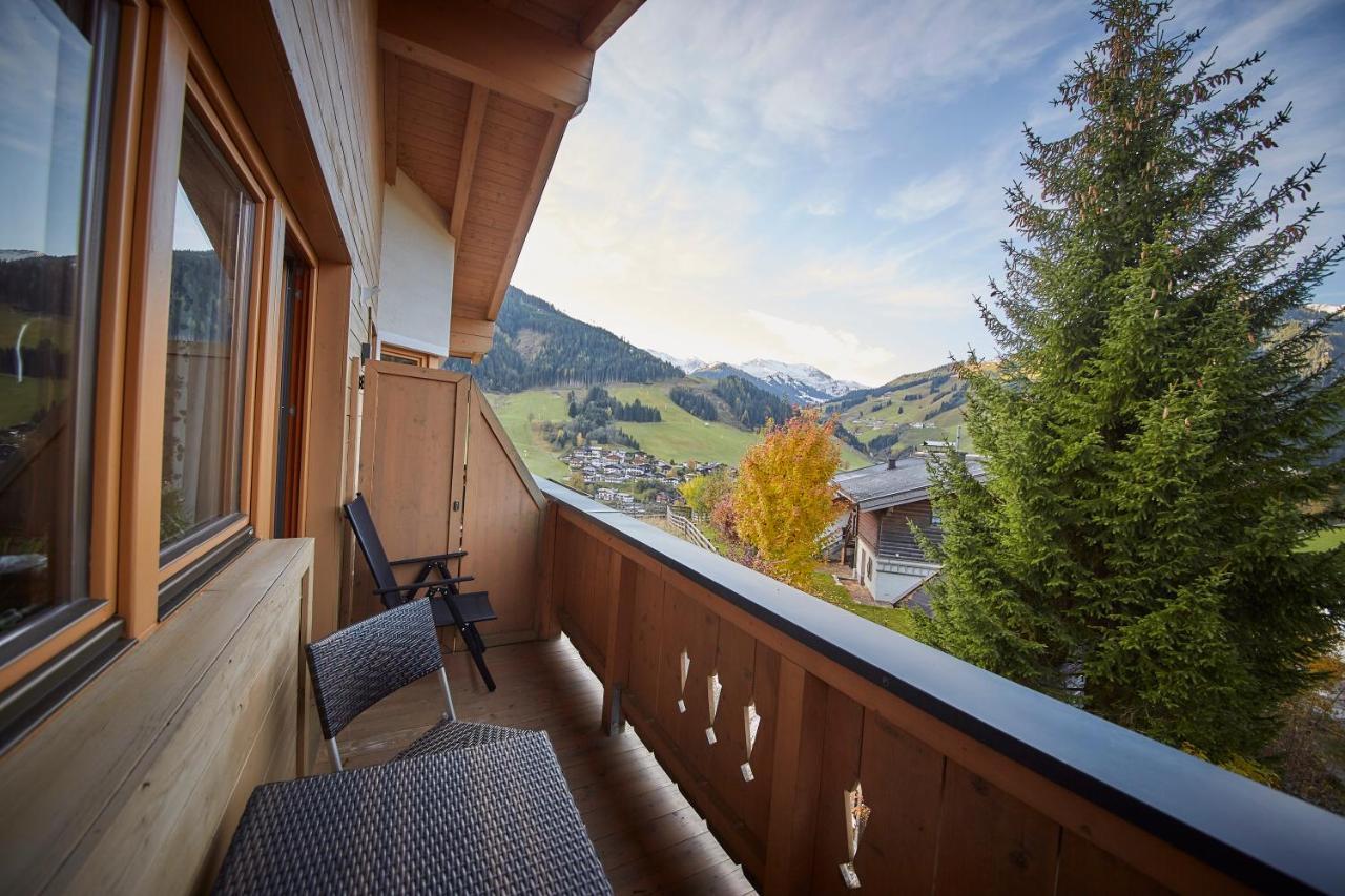 Appartements Hollandia Saalbach-Hinterglemm Exteriör bild