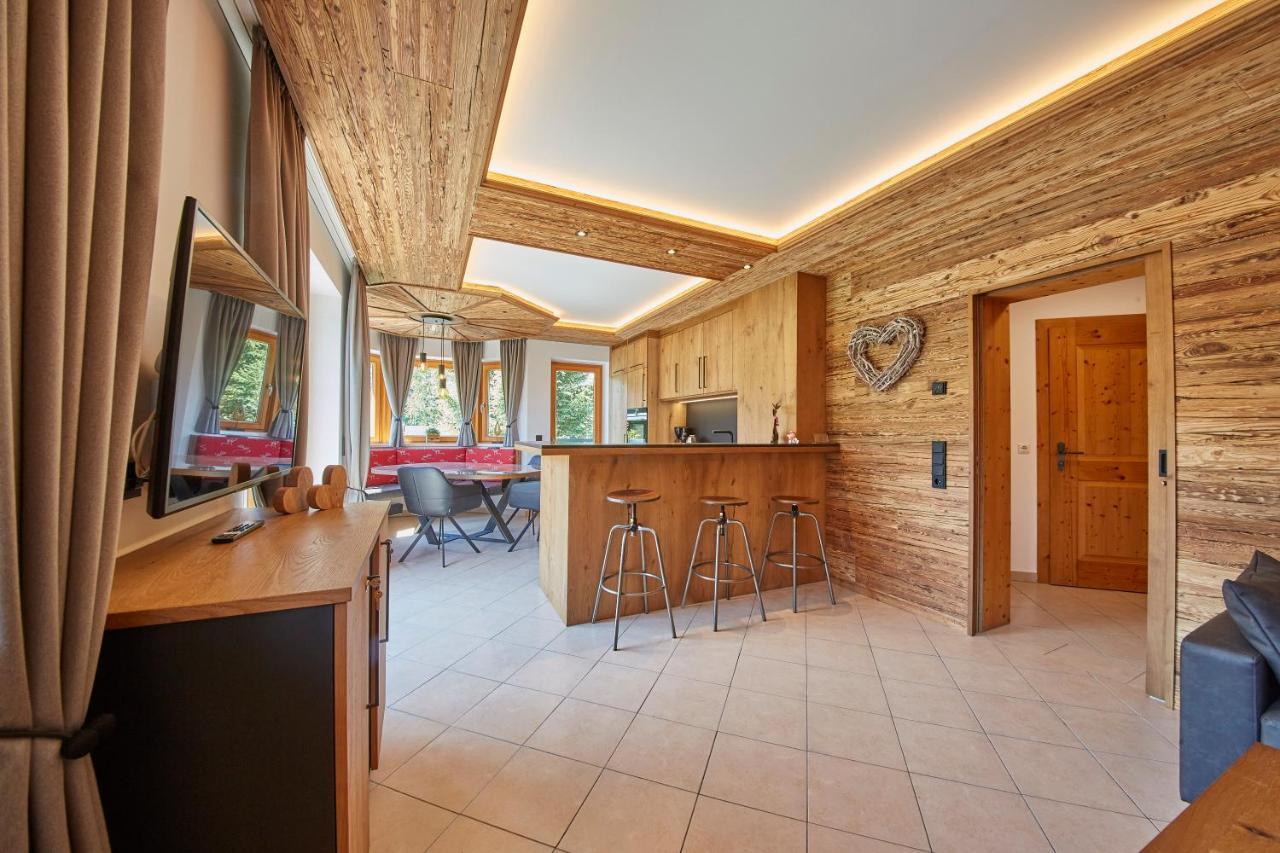 Appartements Hollandia Saalbach-Hinterglemm Exteriör bild