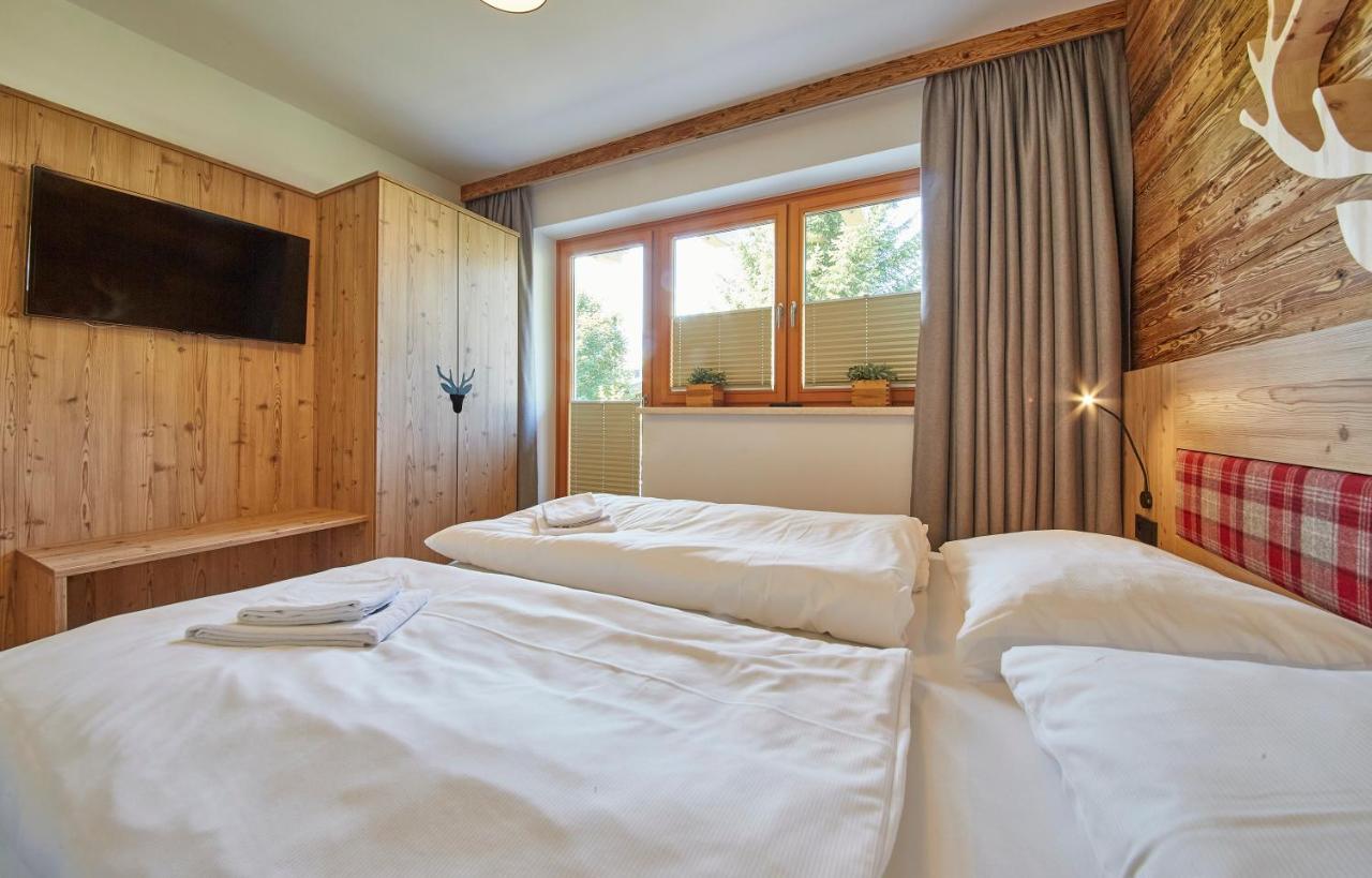 Appartements Hollandia Saalbach-Hinterglemm Exteriör bild