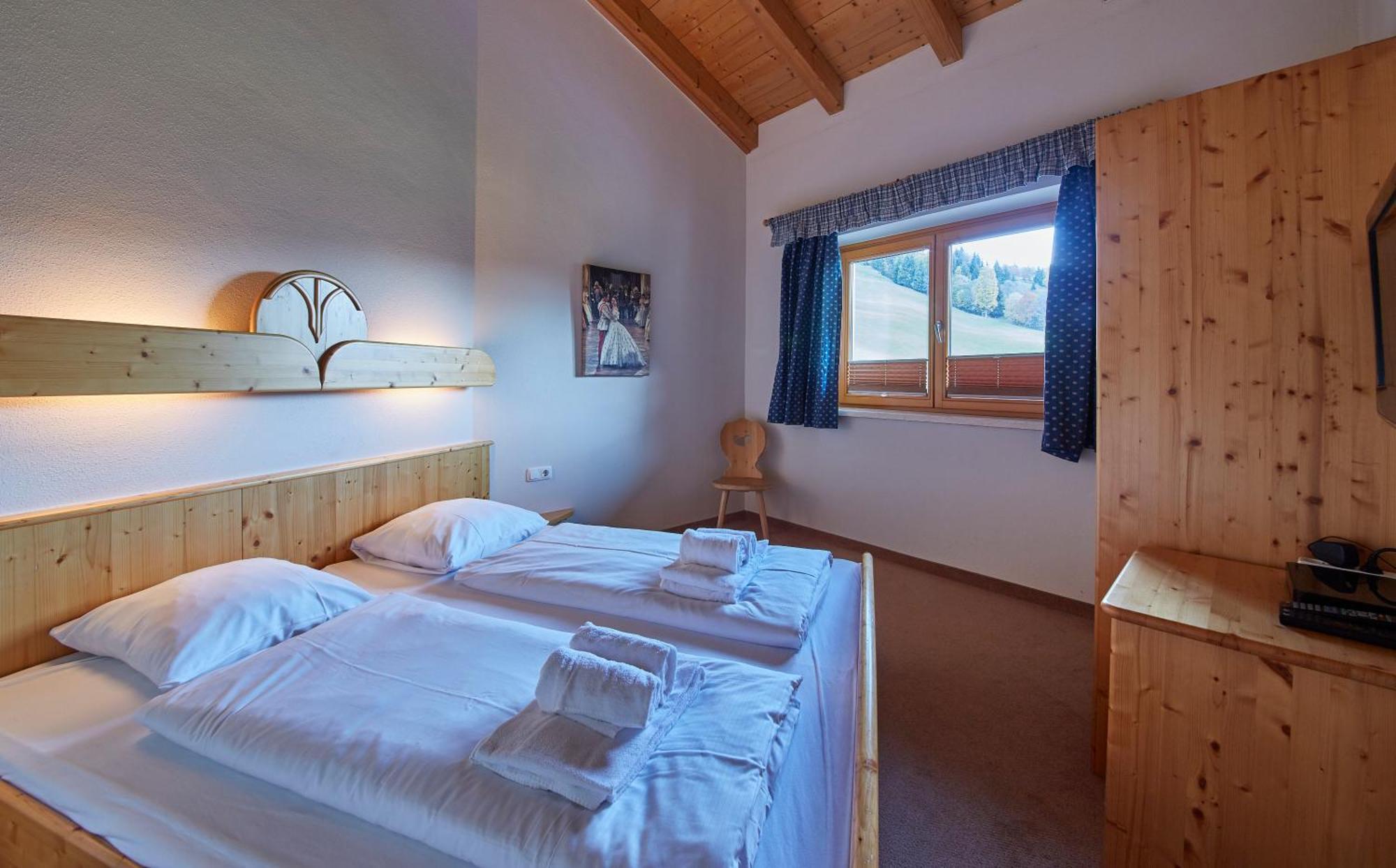 Appartements Hollandia Saalbach-Hinterglemm Rum bild