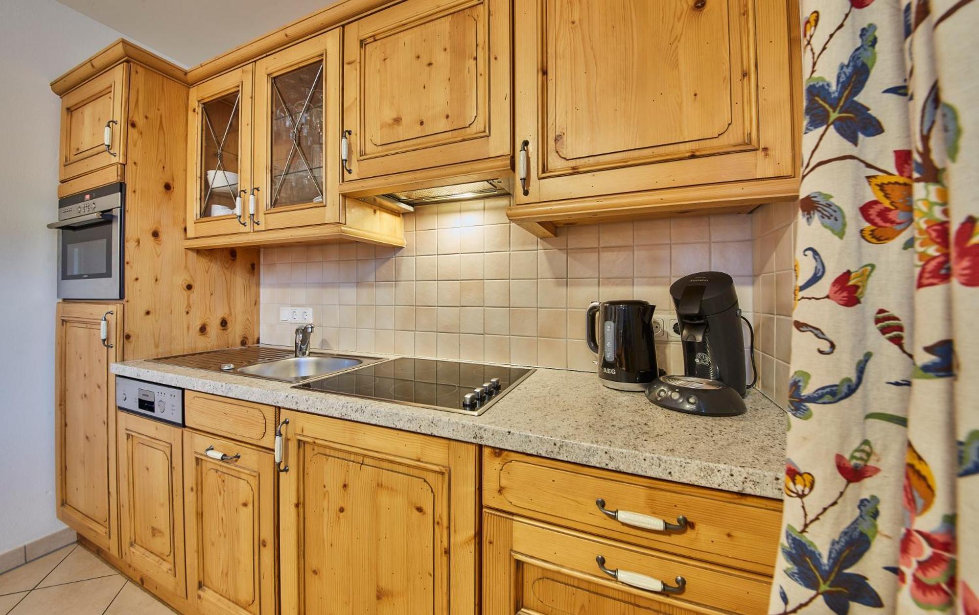 Appartements Hollandia Saalbach-Hinterglemm Rum bild